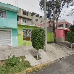 Papelería y Mercería "Dora y Botas"