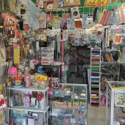 Papelería y Mercería "Los 3 Hermanos"