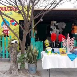 Dulceria y Piñateria Lizeth