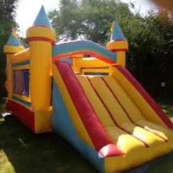 Inflables y mobiliario para fiestas Torres