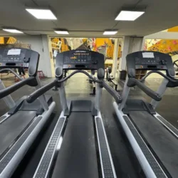 Adamanta Satélite - Gimnasio de escalada