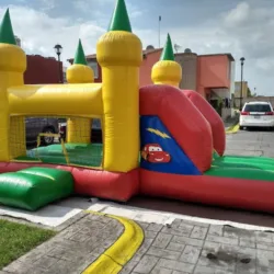 Renta de mesas y sillas, carpas e inflables JOMAR