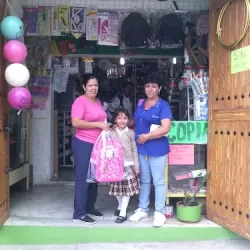 Mercería y Papelería "La Perla"