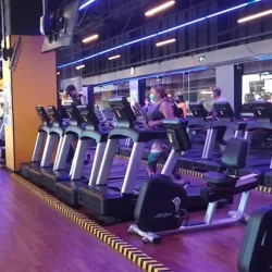 Gimnasio Smart Fit - Urban Center Cancún