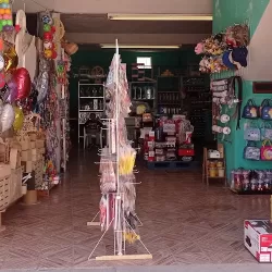 Recuerdos, Decoraciones y Regalos "Lore"