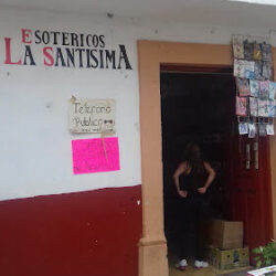 Esotericos Y Sex Shop*La Santisima*