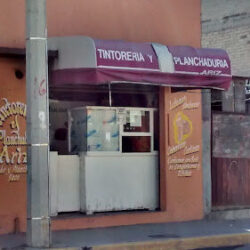 Tintorería y Planchaduría Ariz