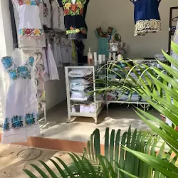 Ropa típica y Mercería "Teresita"