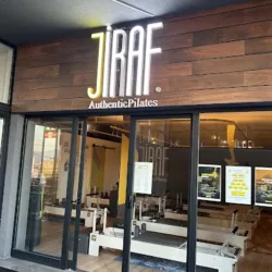 Jiraf Authentic Pilates Plaza Prado Fénix