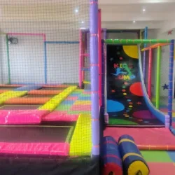 Kids Jump Poncitlan