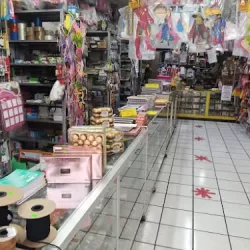 Papelería Lupita *Mercería, Regalos y mucho mas*