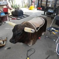 Toros mecánicos y brincolines