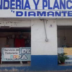 Lavandería y Planchaduría Diamante