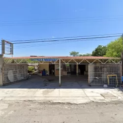 Combi Mercería, Papelería Y Novedades