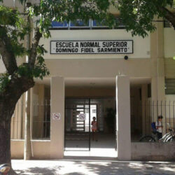 Escuela De Educación Primaria Nº13 "Domingo Faustino Sarmiento"