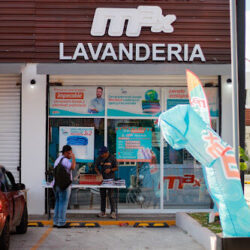 Max Tintorería y Lavandería