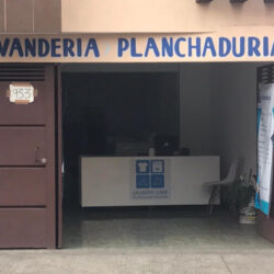 Lavandería, Tintorería y Planchaduría Laundry Care