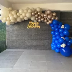 Regalos y Novedades Reyna PAPELERIA, MERCERIA, GLOBOS CON HELIO, MOÑOS GIGANTES, MOÑOS PARA AUTO