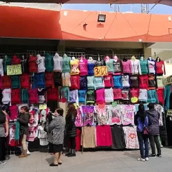 Mercado de ropa - Chiconcuac