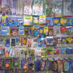 PAPELERÍA Y REGALOS " EL CASTILLO"