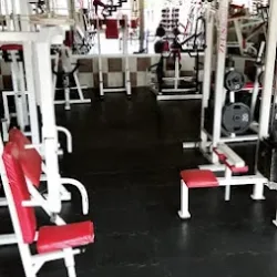Gimnasio De Titanes