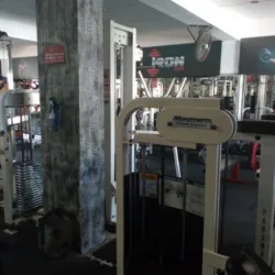 Iron gym