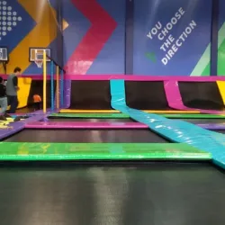 Jump House Trampoline Park