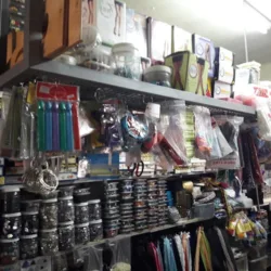 MERCERÍA CENTRO MAQUINAS de Carina klug
