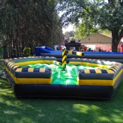 Alquiladora de sillas mesas carpas sombrillas banquetes salas lounge lonas inflables y mas