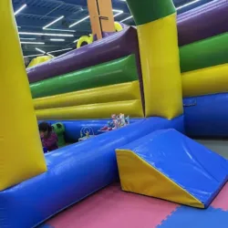 Just Jump - Paseo La Feria