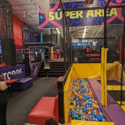 Sky Place, Trampoline Park