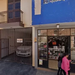 Hilos y bordados