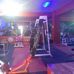 Never Back Down Super Gym