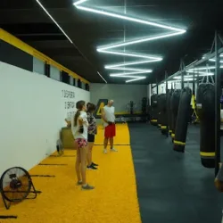 44 Boxing & Kick