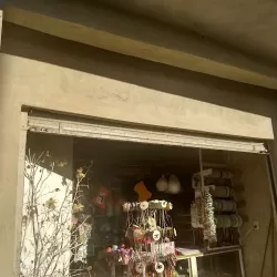 Mercería, papelería y copias "la chiquita"