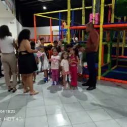 JUMPING KIDS
