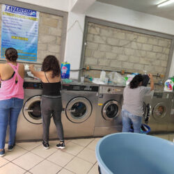 Lavandería "Lavadisimo"