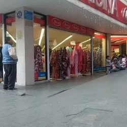 PARISINA AYOTLA PLAZA
