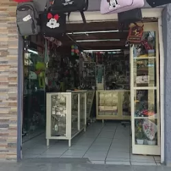 Papelería, Mercería y Regalos laudan