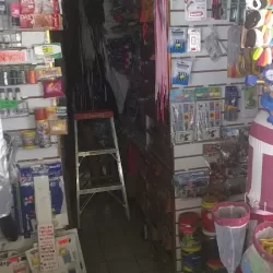 Papelería y Artículos de Tlapaleria El Mercadito