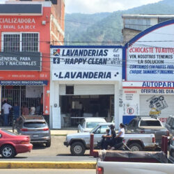 LAVANDERIAS HAPPY CLEAN