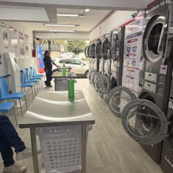 Lavandería de autoservicio Dryclean USA Suc. Nezahualcóyotl