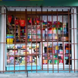 Mercería Hilos y Estambres "Cris"