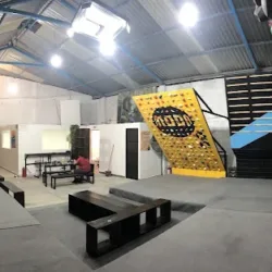 Bloc E Climbing School Pachuca