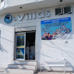 Lavanderia y Planchaduria "De Villas"