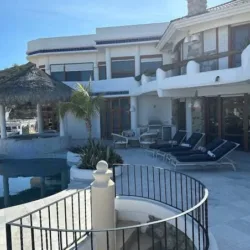 Spacious 6-bedroom house located Cabo San Lucas. Wi-Fi and full gym, sleeps 12