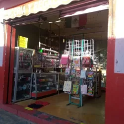 Mercería y regalos "LUXOR"
