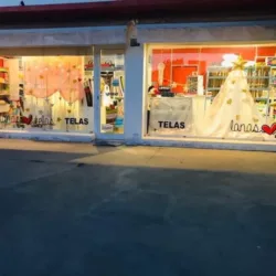 LOVELY, LANAS Y TELAS