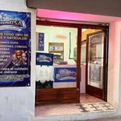 LAVANDISA lavamos secamos y planchamos