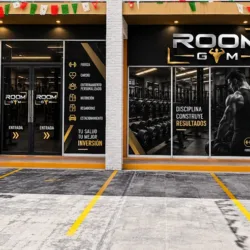 ROOM GYM